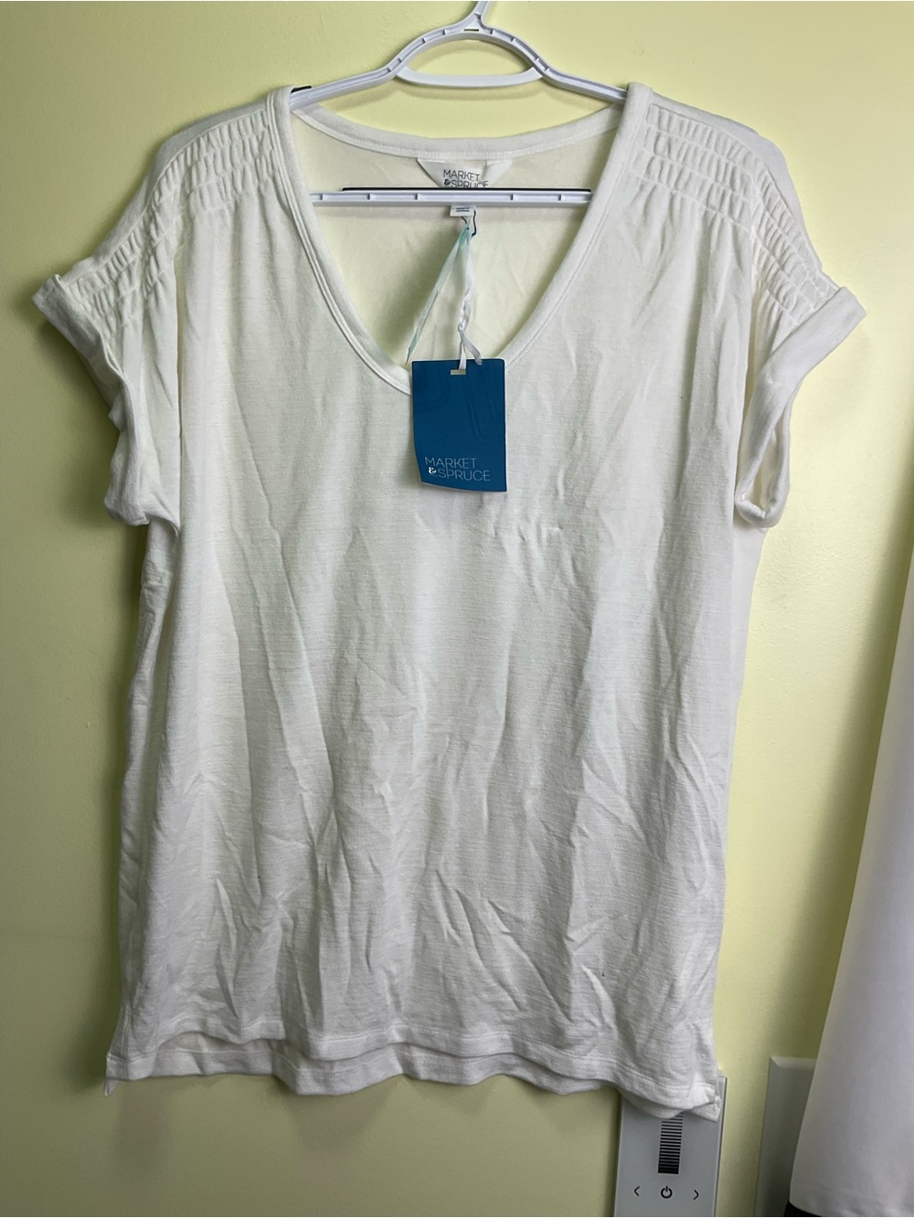 Market & Spruce Alexa Short Sleeve Smocked Shoulder Tee - White